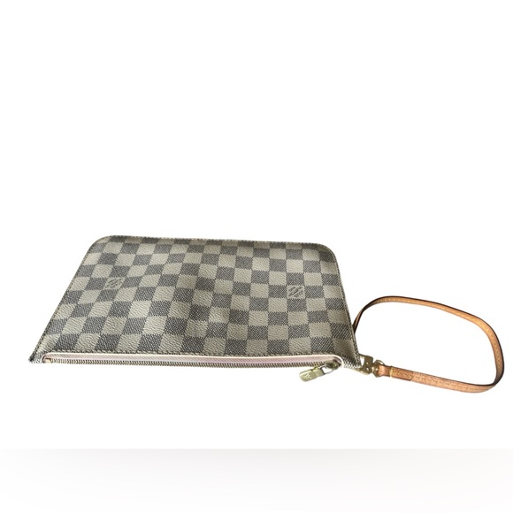 LOUIS VUITTON Damier Azur Canvas Neverfull Pochette Zippered Clutch Bag. - Picture 8 of 12